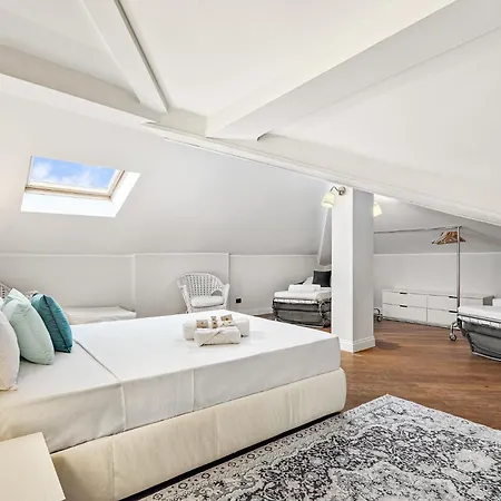 Daire Attic In Center + Parking *