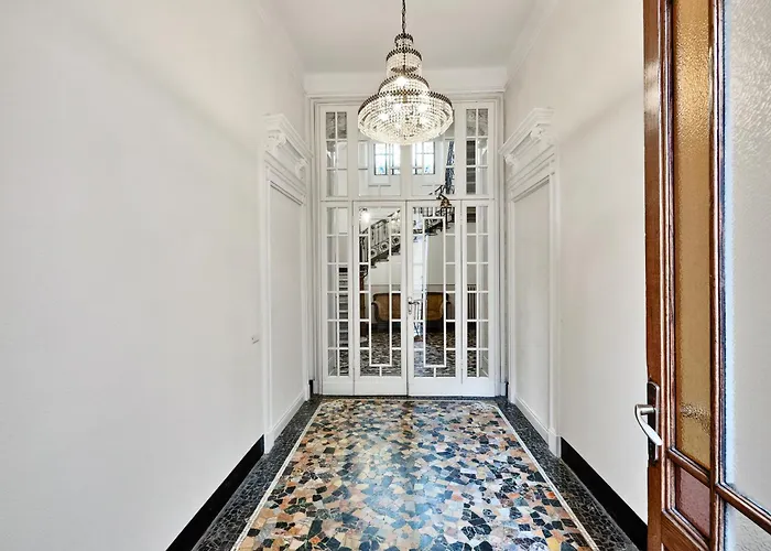 아파트 Attic In Center + Parking *