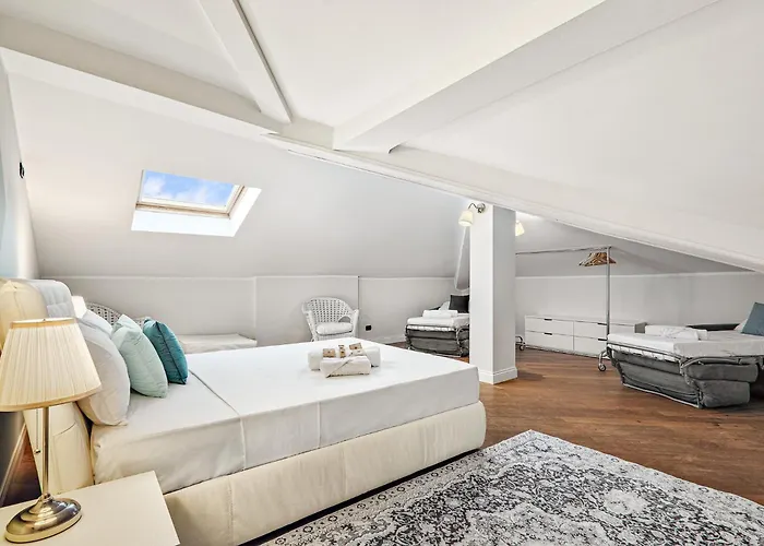 Apartamento Attic In Center + Parking *