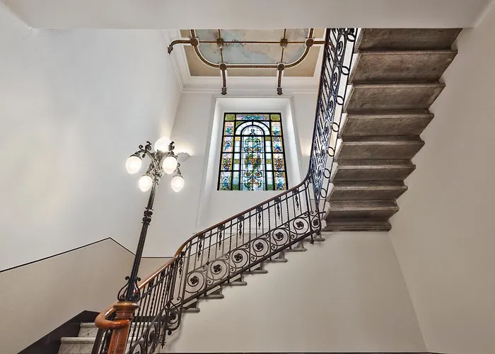 Attic In Center + Parking 아파트 코모